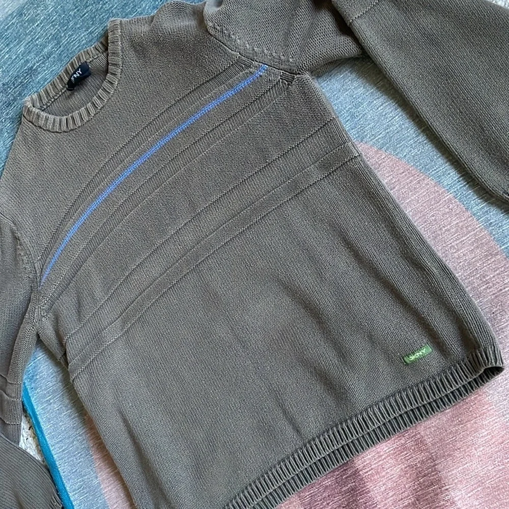DKNY Vintage Fall Green Sweater with Blue Accent
